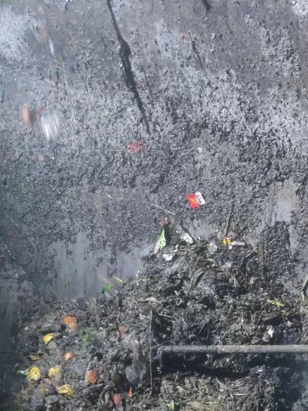 响水镇污水池清理